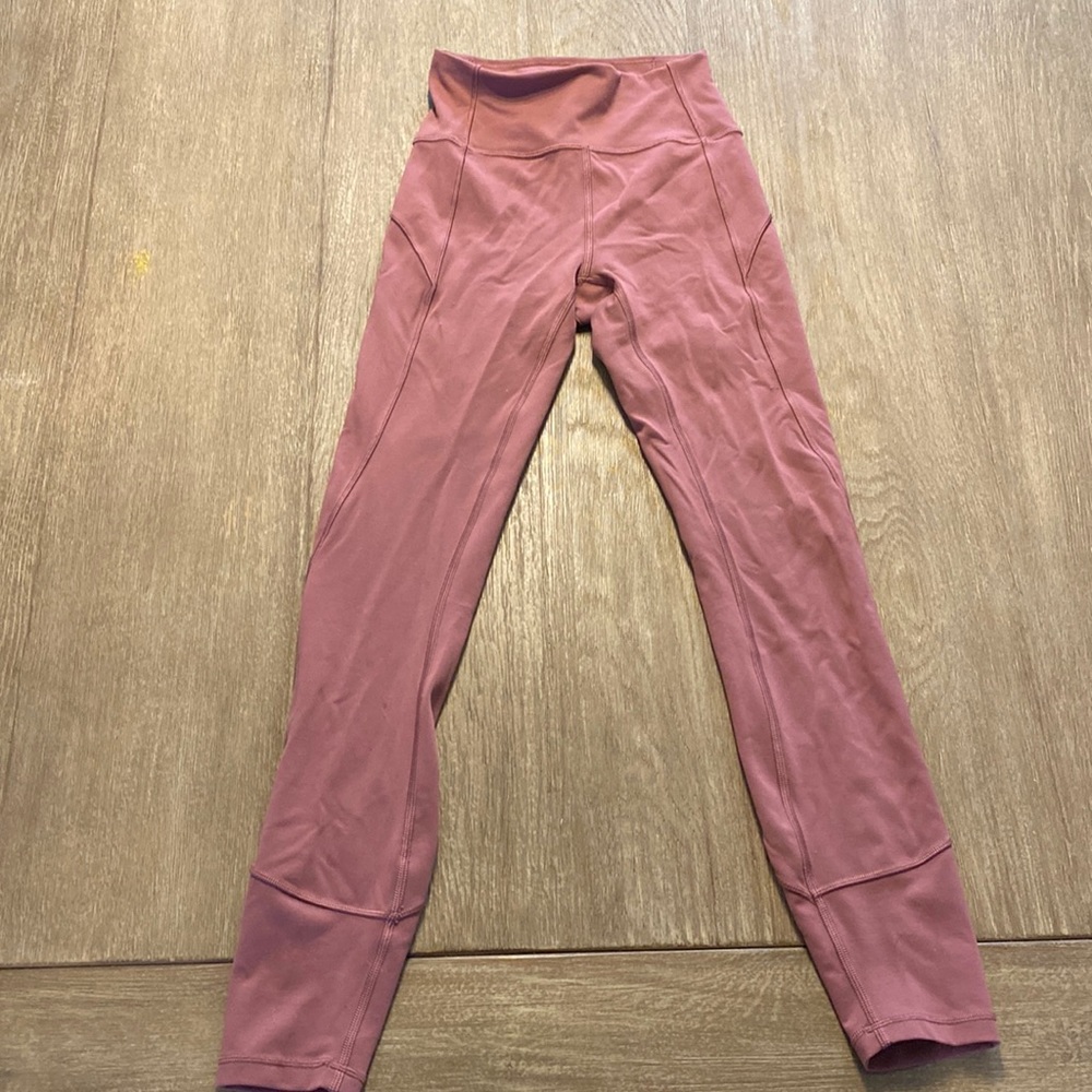 Lululemon yoga pants size 2 women